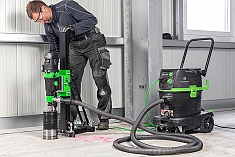 Использование установки с микроударом для алмазного бурения Eibenstock DSE 200